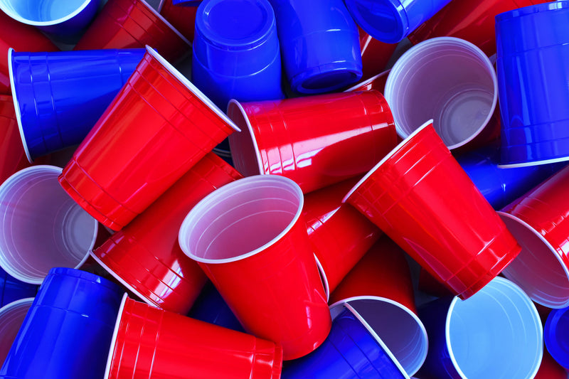PLASTIC CUPS 18PK (BLUE/RED)